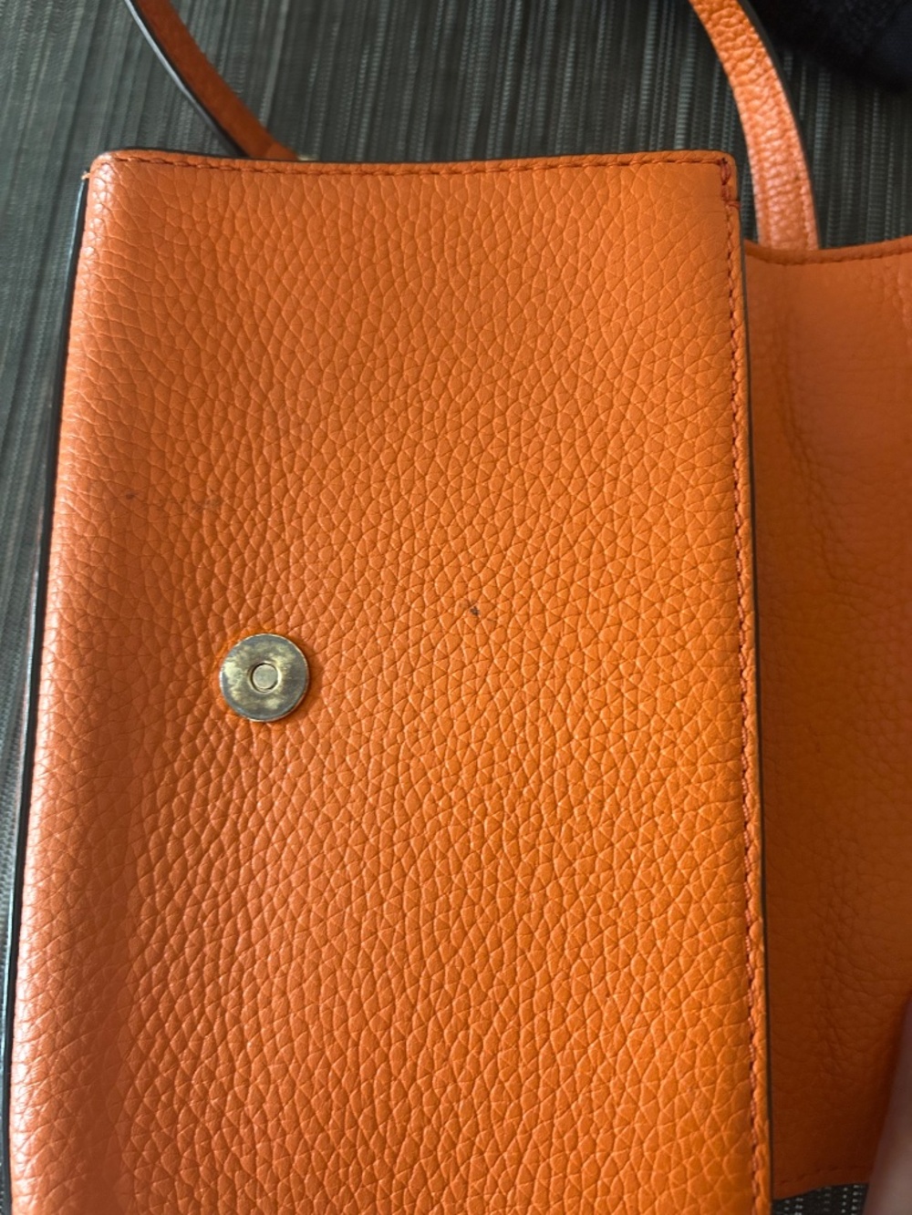 Tory Burch Carter Shrunken Shoulder Bag - Picture 5 of 7
